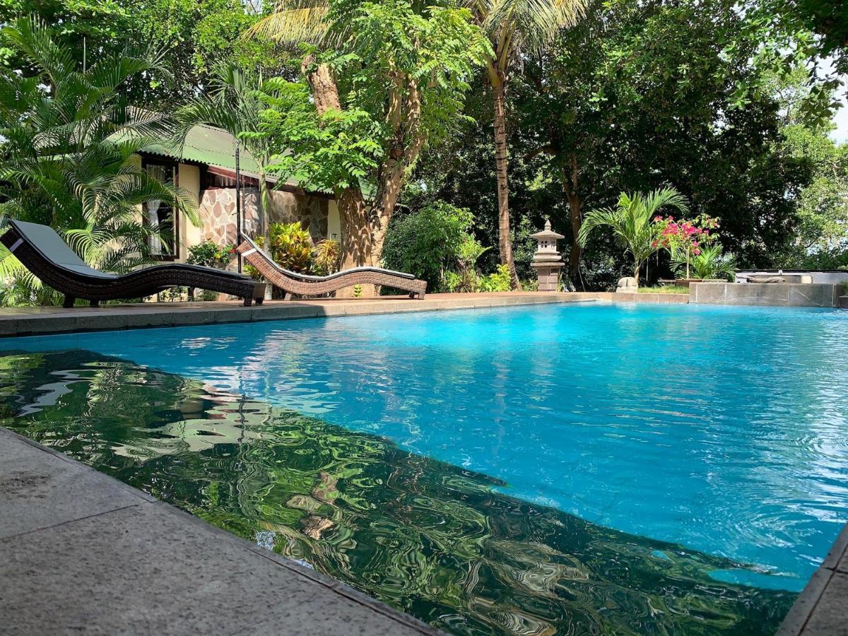 The Village Bunaken Exterior photo