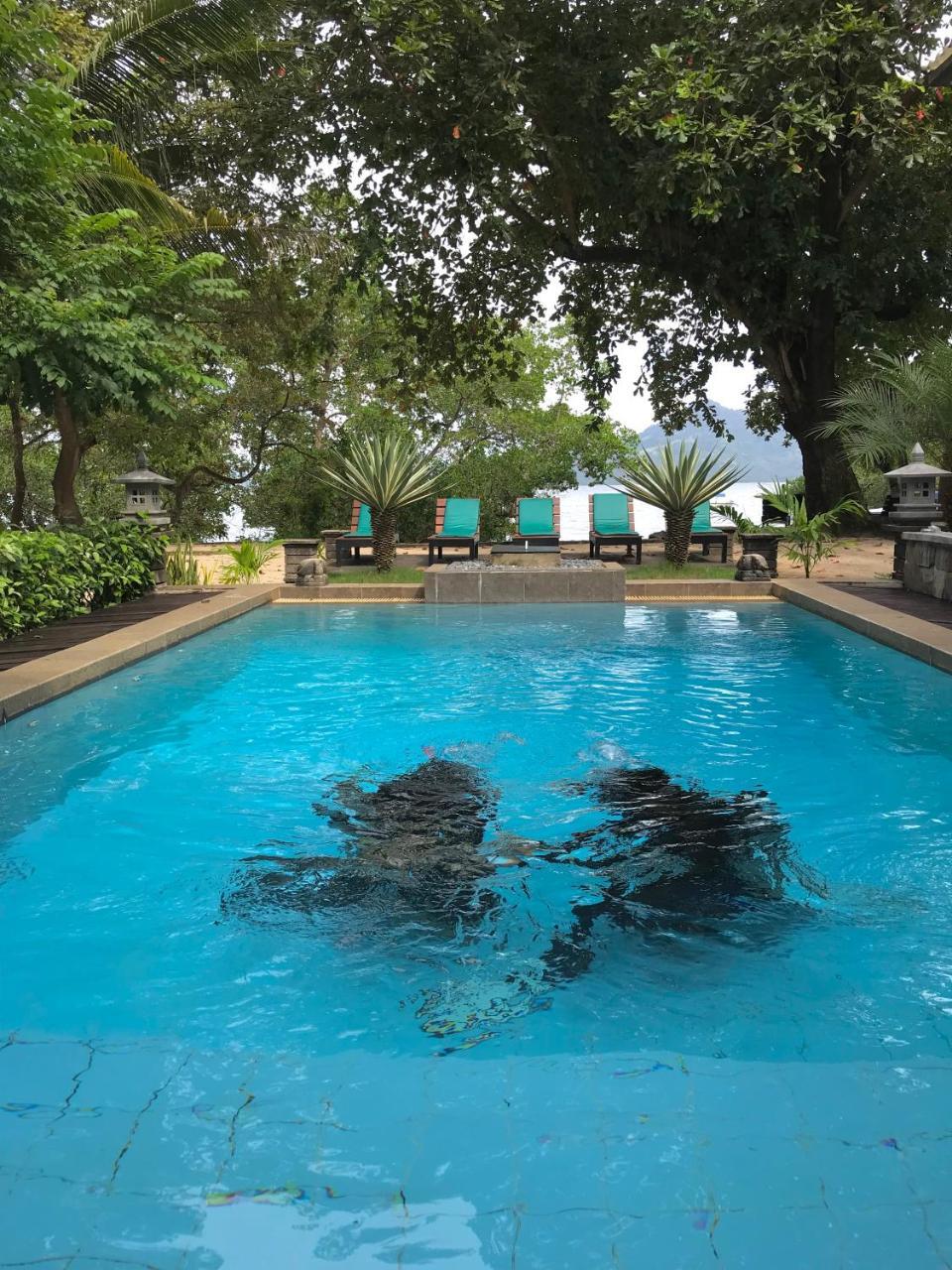 The Village Bunaken Exterior photo